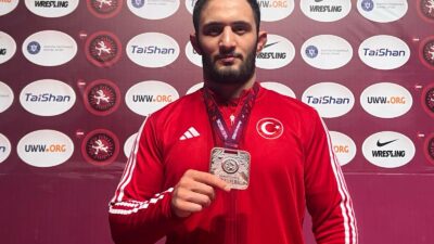 Muhammet Karavuş’tan gümüş madalya
