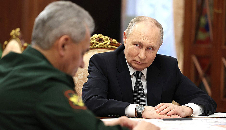 Putin: Uzaya nükleer silah konuşlandırılmasına karşıyız