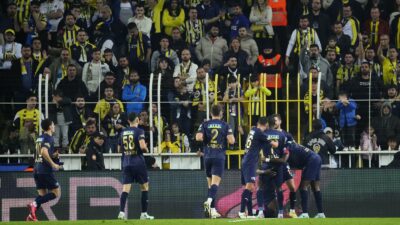 Fenerbahçe iç sahada son 5 maçta kalesini gole kapatamadı