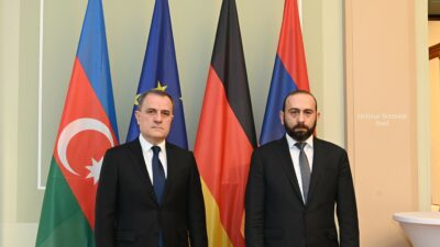 Azerbaycan ve Ermenistan barış anlaşması müzakeresi başladı