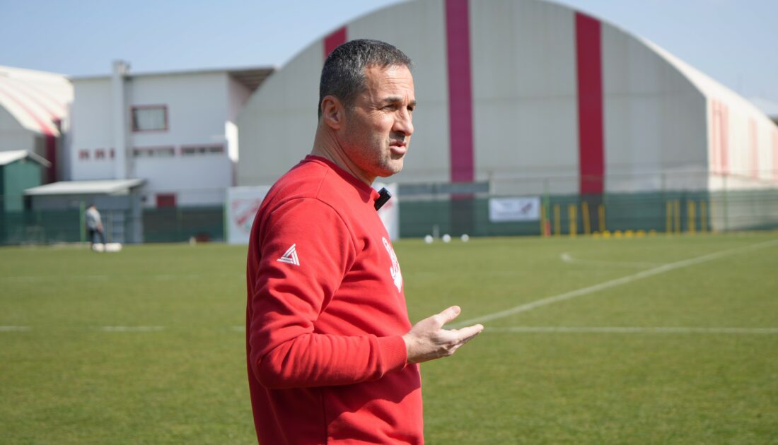Yalçın Koşukavak: Play-off’a kalmak için mücadele ediyoruz