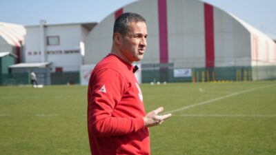 Yalçın Koşukavak: Play-off’a kalmak için mücadele ediyoruz