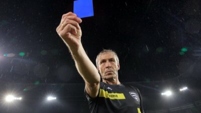 Futbolda yeni dönem! Mavi kart geliyor