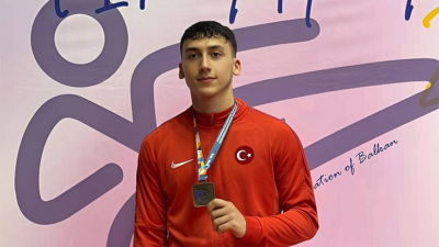 20 yaşındaki milli sporcu trafik kazasında hayatını kaybetti