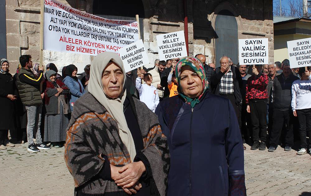 Mahalleli isyan etti: Belediyeden hizmet alamıyoruz, oy kullanmayacağız