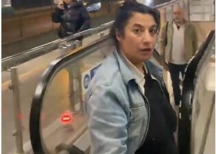 Bursa’da metroya alkollü bindi, yetmedi vatandaşlara saldırdı