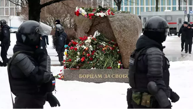Navalny protestolarına katılan 154 kişi hapse atıldı