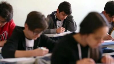 Okullarda 2. dönem ders zili yarın çalıyor