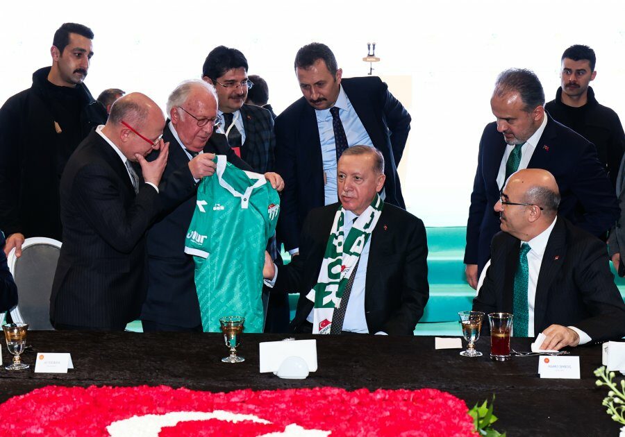 Bursaspor Başkanı Bür, Cumhurbaşkanı Erdoğan ile görüştü