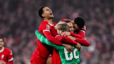 Liverpool, 118’de Van Dijk ile kupaya uzandı
