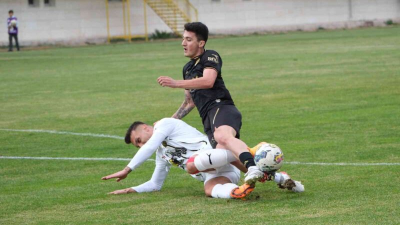 Bursaspor’dan ayrılan Ozan İsmail Koç’un Süper Lig ömrü kısa sürdü!