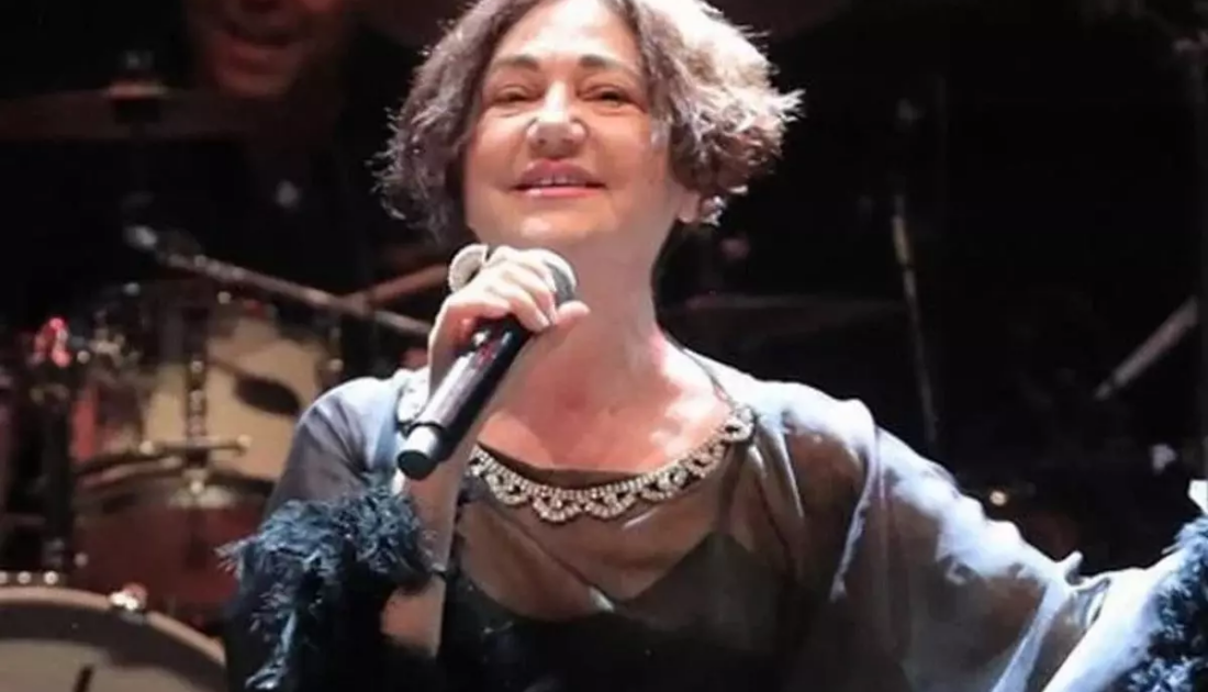 Ünlü şarkıcı Nazan Öncel emekli maaşlarına isyan etti