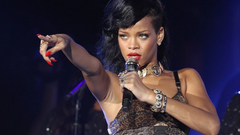 Rihanna’yı takıntı haline getirdi