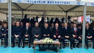 Bakan Özhaseki’den CHP eleştirisi: 25 yılda Nilüfer’e 25 konut yaptınız mı?