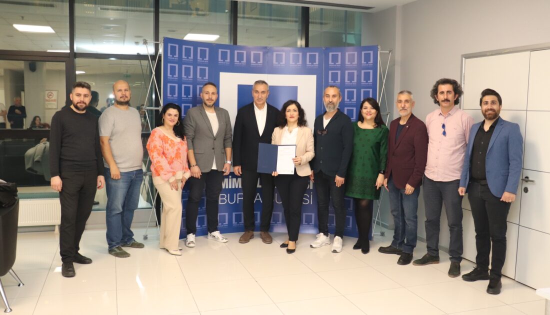 Mimarlar Odası Bursa Şubesi’nde yönetim mazbatasını aldı