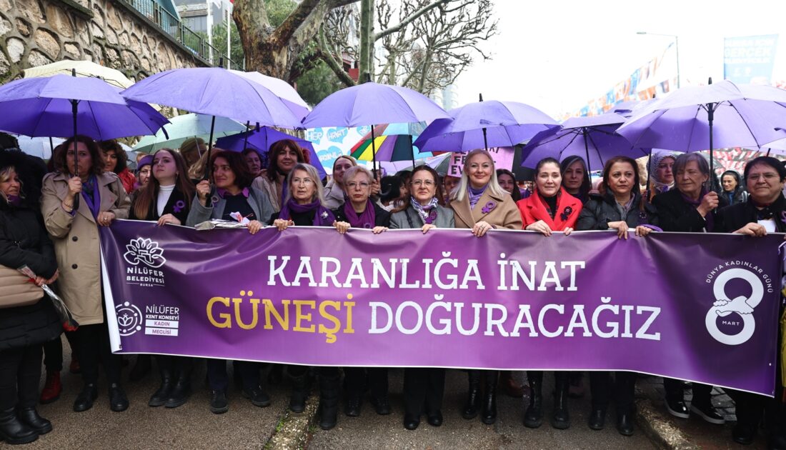 Nilüferli kadınlar 8 Mart’ta ‘Karanlığa İnat Güneşi Doğuracağız’ sloganıyla yürüdü
