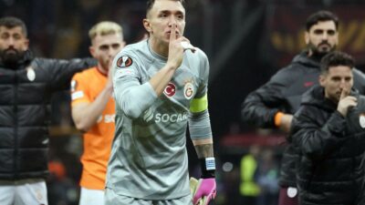 Beşiktaş derbilerinin en deneyimlisi Fernando Muslera