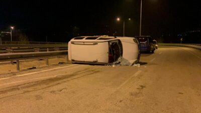 Takla attı, 50 metre sürüklendi… Bursa’da kaza: 1’i ağır 4 yaralı