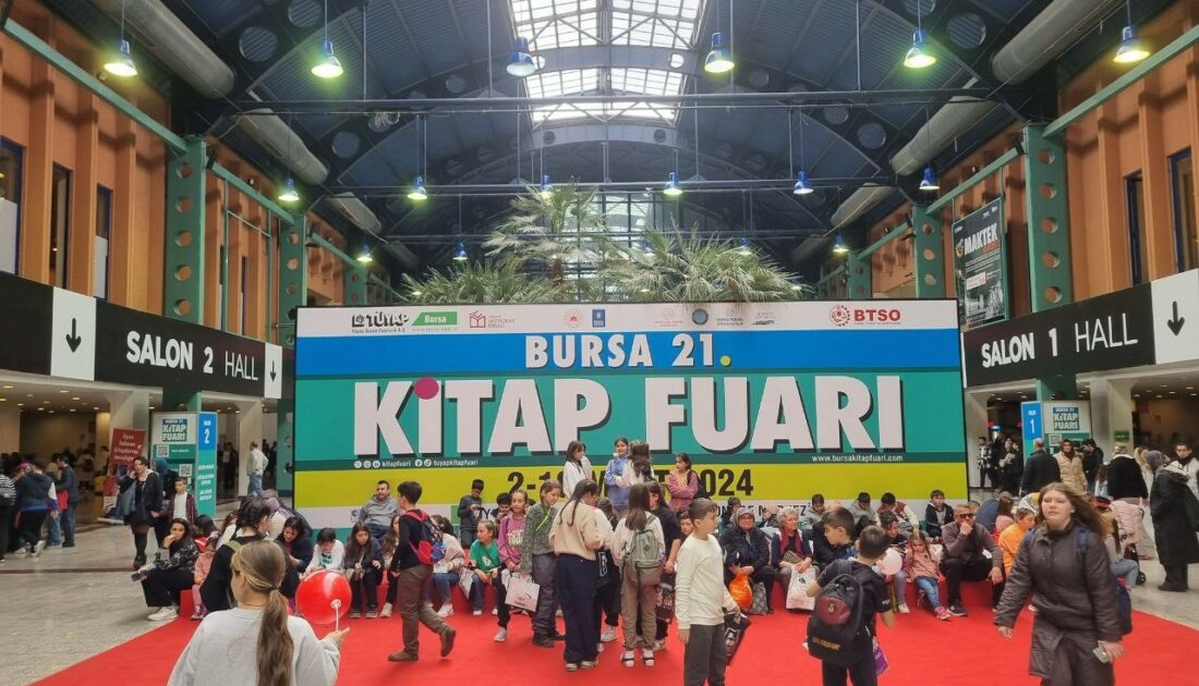 Bursa Kitap Fuarı ziyaretçi akınına uğradı