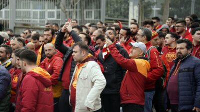 Galatasaray taraftarı, Dolmabahçe’de