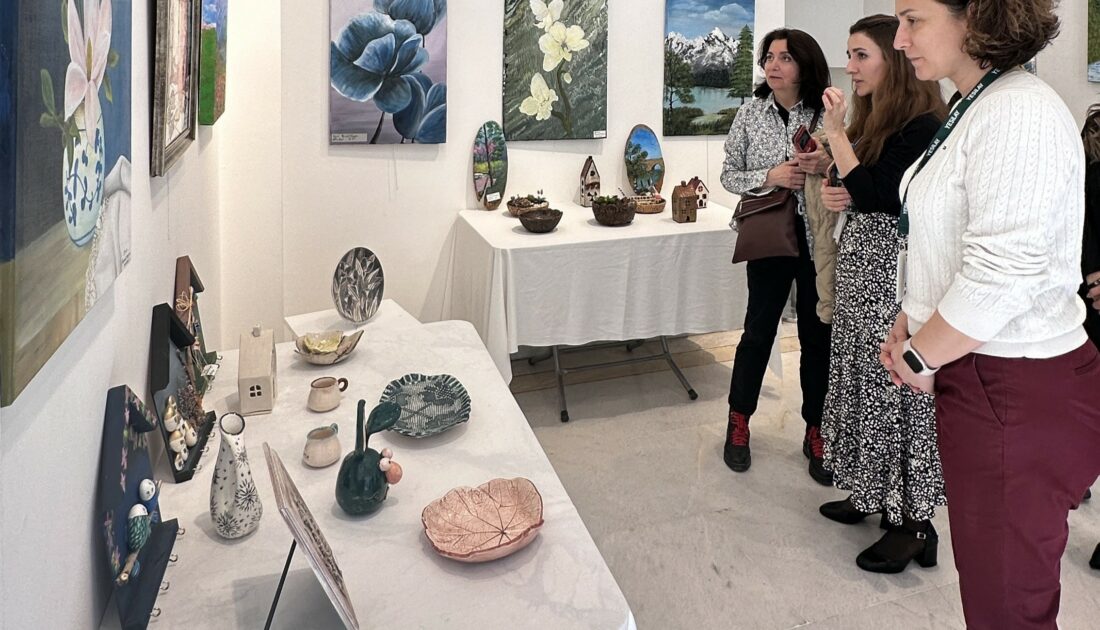 Bursa’da bağımlılıkla mücadelenin sergisi açıldı