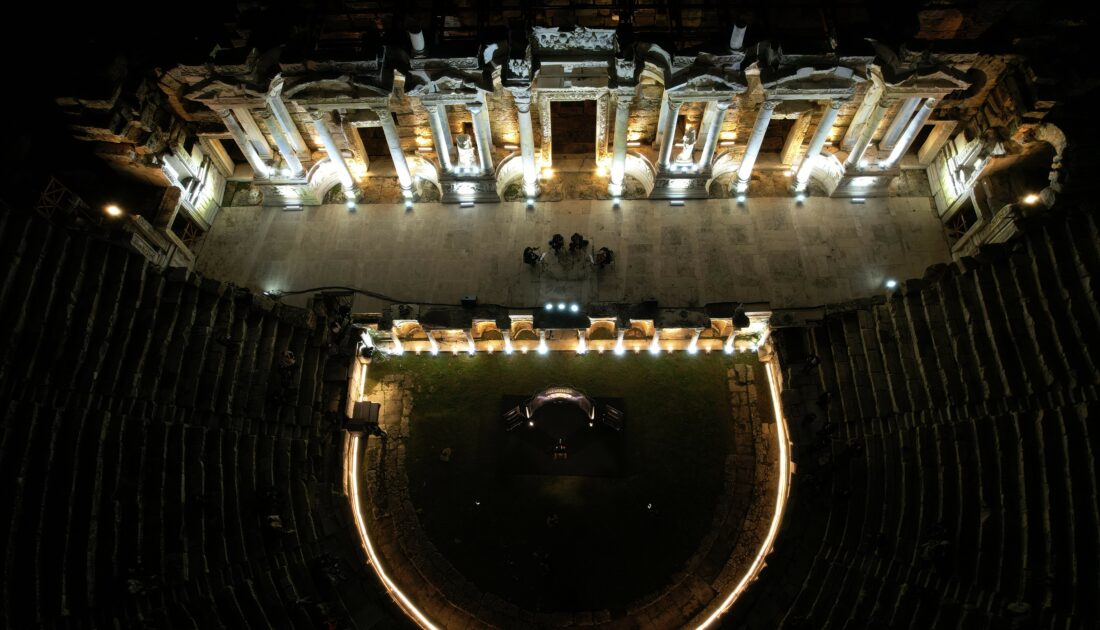 Efes’ten sonra Hierapolis ve Pamukkale de gece ziyarete açıldı