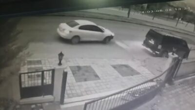 Bursa’da sitenin girişine çarptı, böyle kaçtı