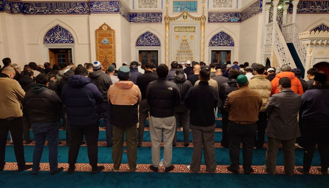 Tokyo’da Ramazan ayının ilk teravih namazı kılındı