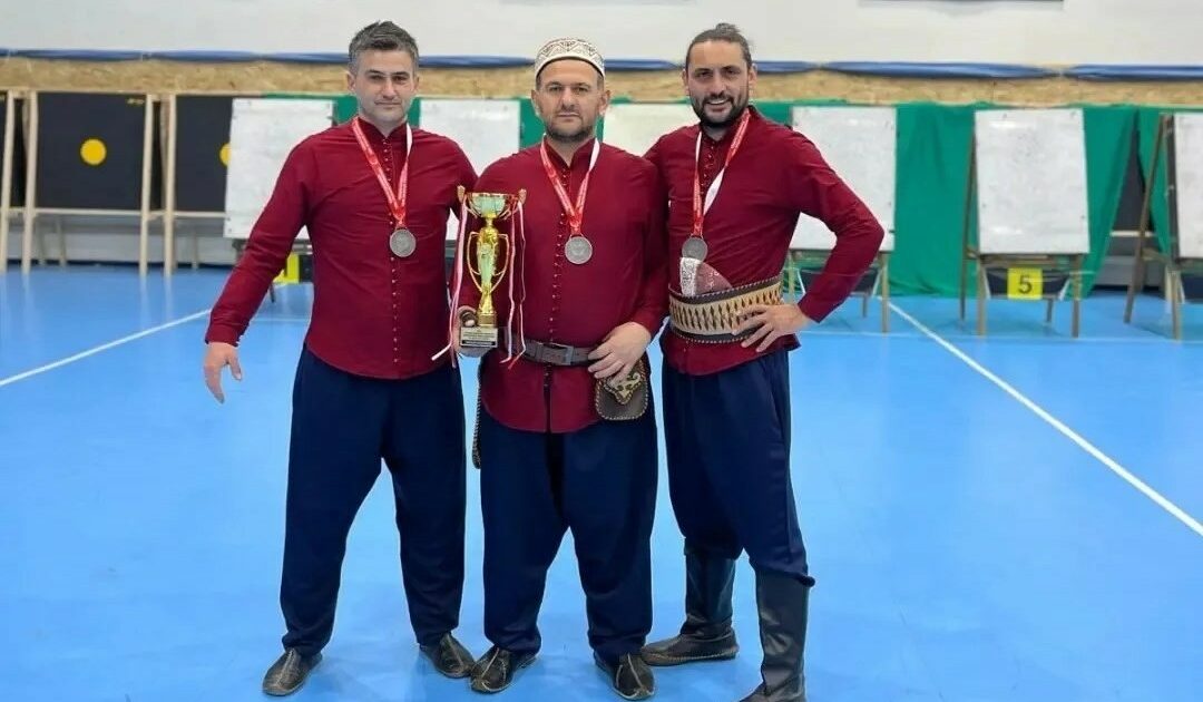 Düzceli okçular Türkiye 2’ncisi oldu Düzceli okçular Türkiye 2’ncisi oldu