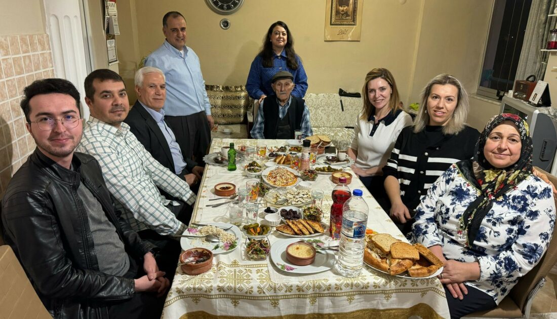 Mustafa Bozbey ilk iftarını Güler ailesiyle yaptı