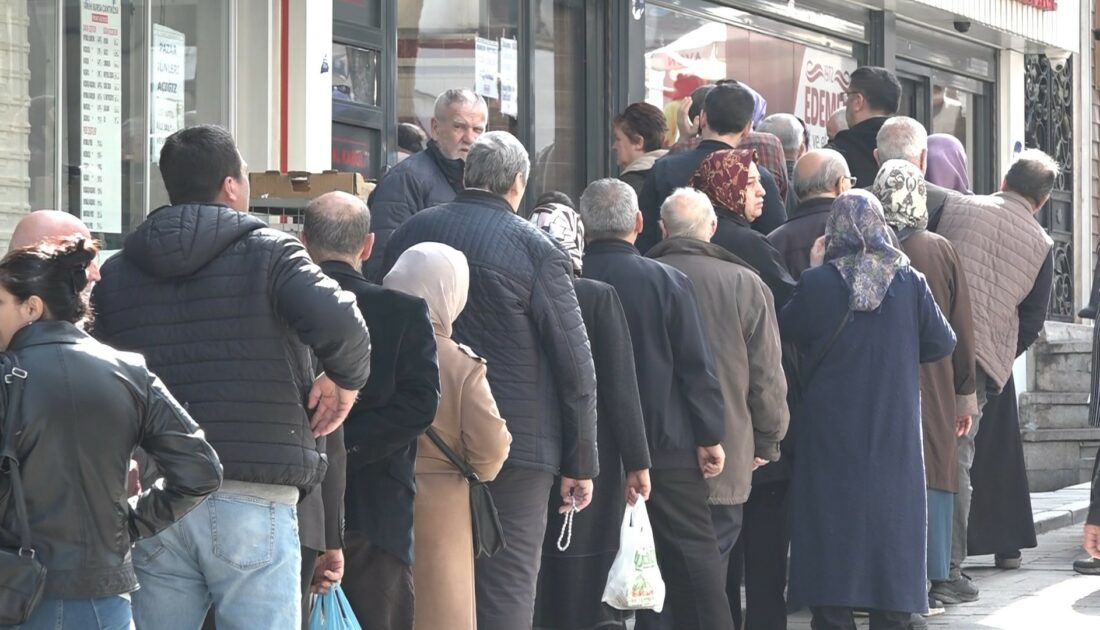Bursa’da kasaplardaki kuyruğun sonu görünmüyor