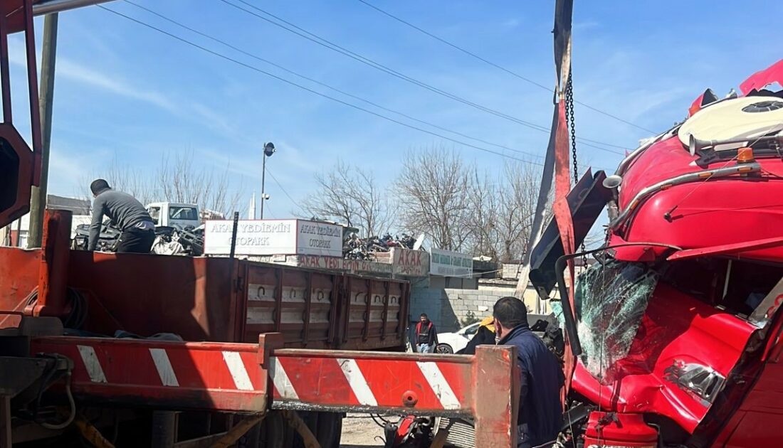 Otostop çeken şahıs bindiği TIR’da hayatını kaybetti