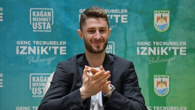 İsmail Yüksek, Bursa’da gençlerle buluştu