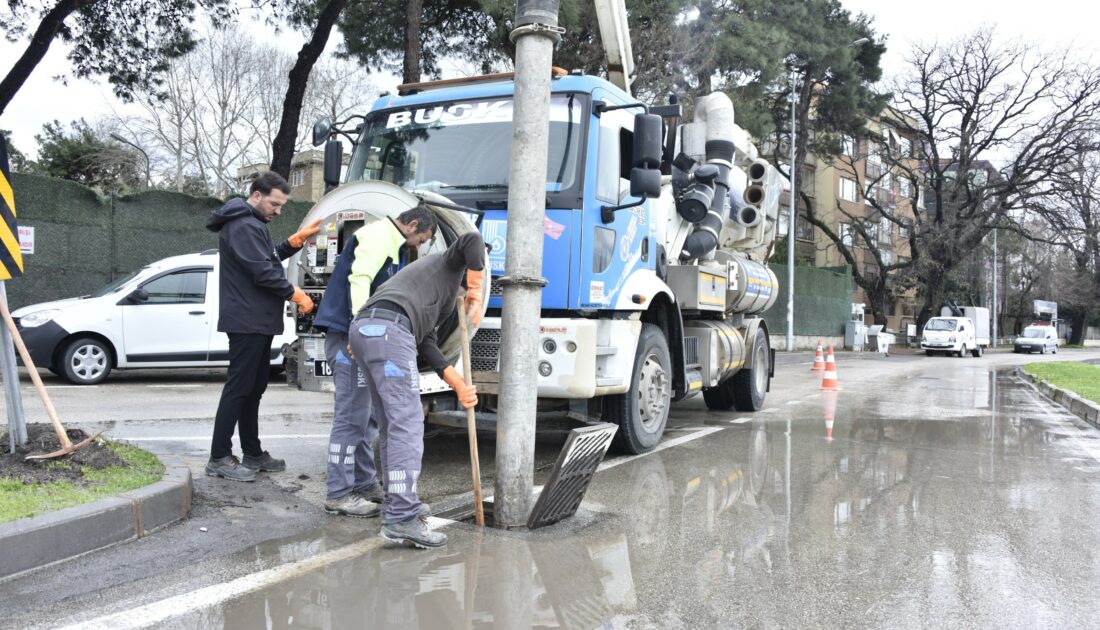 BUSKİ’den mazgal temizliği