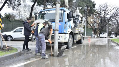 BUSKİ’den mazgal temizliği