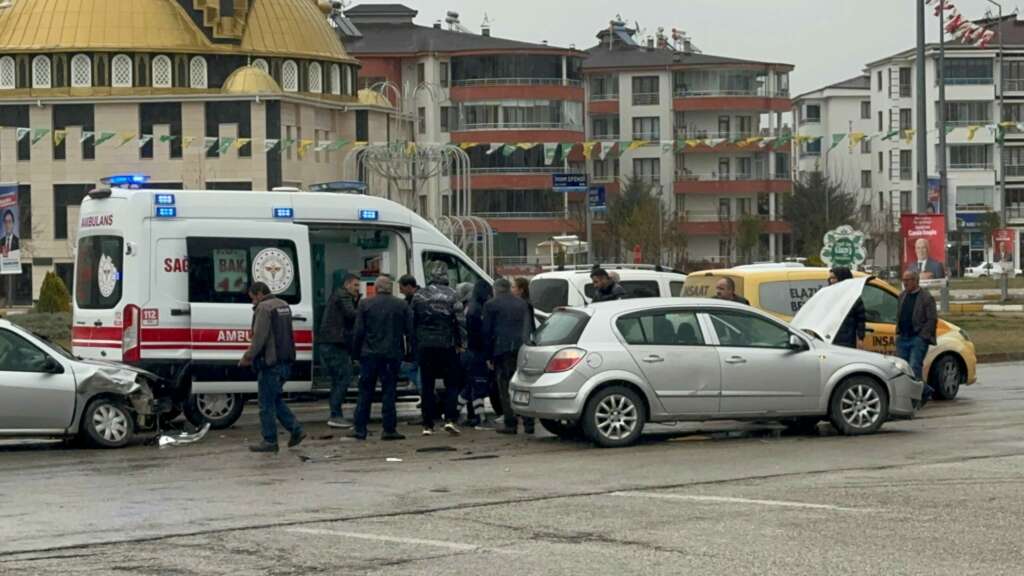 Elazığ’da trafik kazası: 2 yaralı