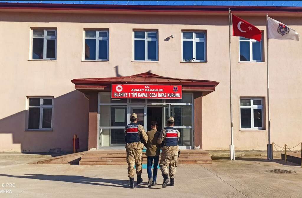 3 kaçak göçmen organizatörü yakalandı