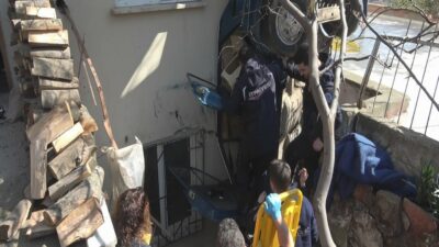 Bursa’da otomobilde can pazarı! Evin bahçesine uçtu