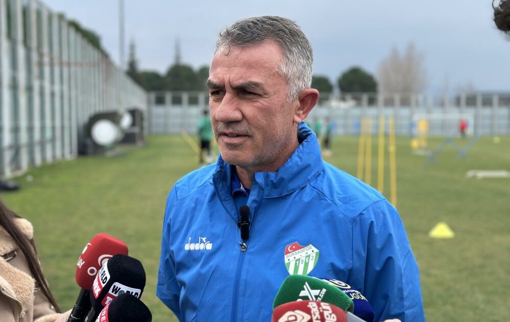 Bursaspor Teknik Direktörü Ümit Şengül: Hedefimiz 39-40 puan