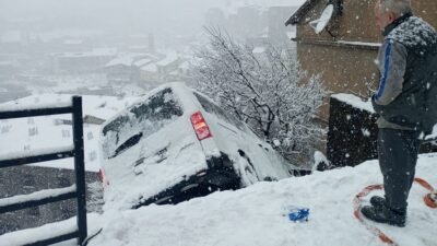 Bitlis’te 10 aracın karıştığı zincirleme kazada 16 kişi yaralandı