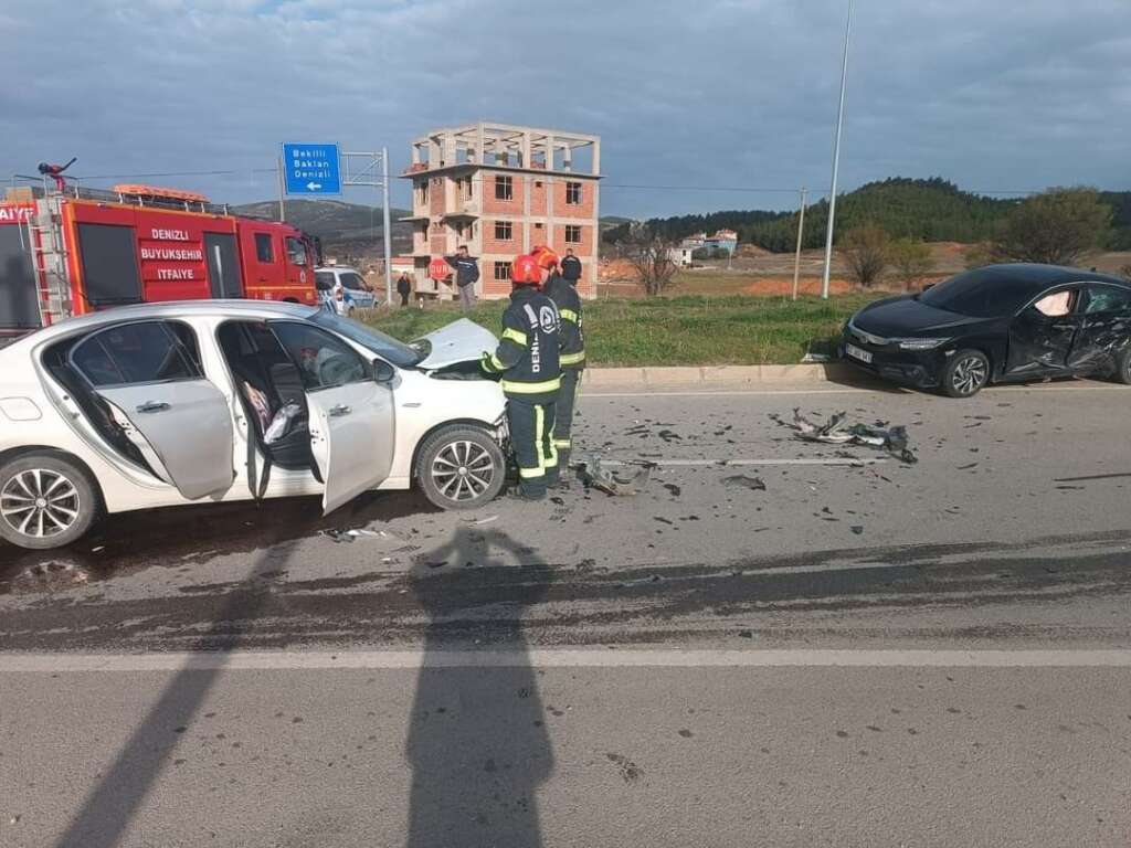 Denizli’de trafik kazası: 3 yaralı