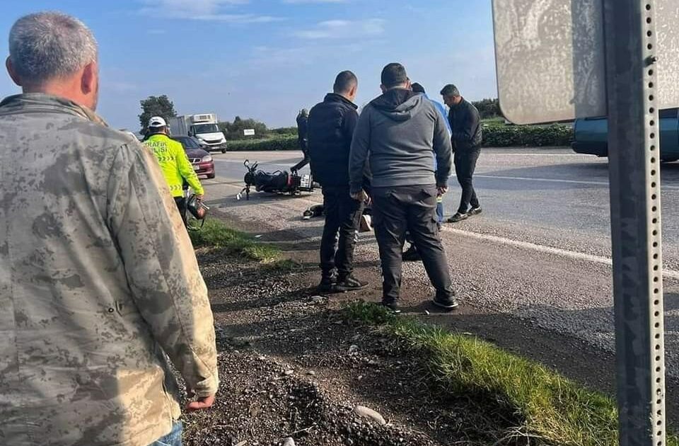 Tırla, motosiklet çarpıştı anne öldü, oğlu yaralandı