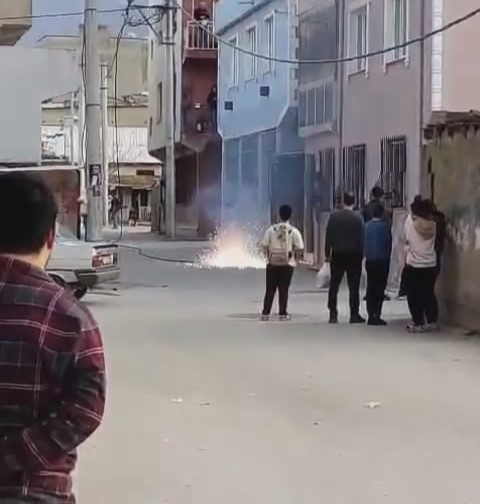 Bursa’da kıvılcımlar mahalleyi ayağa kaldırdı