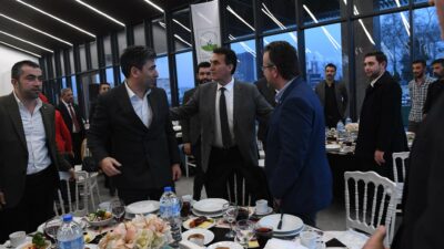 Başkan Dündar’ın MHP teşkilatıyla iftar yemeğinde buluştu