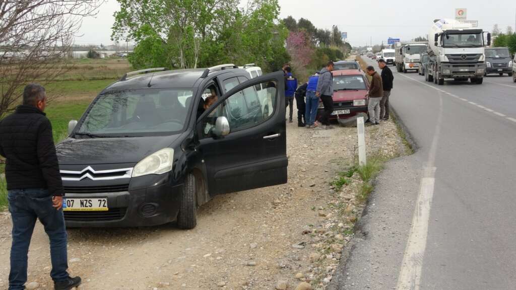 3 araçlı zincirleme kaza