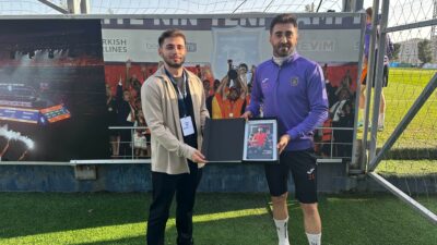 Mahmut Tekdemir’e taraftarlardan özel ödül