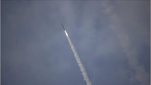 Lübnan’dan İsrail’e en az 30 roket fırlatıldı: 1 ölü
