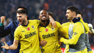 Fenerbahçe, Trabzon’dan kayıpsız dönüyor