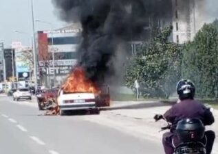 Bursa’da otomobil alevlere teslim oldu