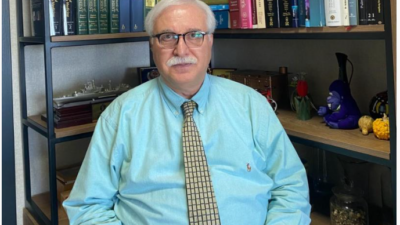 Prof. Dr. Tevfik Özlü: “Sofrada yavaş yenilmeli”